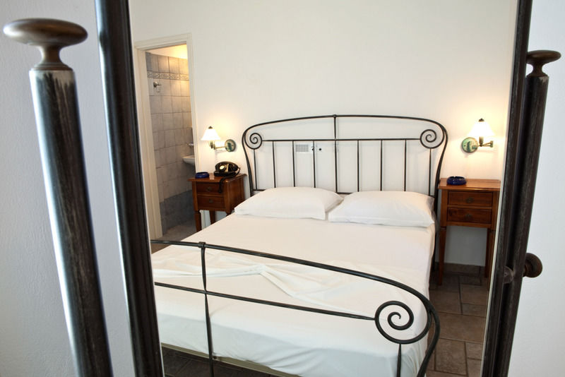 Alexandros Hotel Platis Gialos  Eksteriør bilde